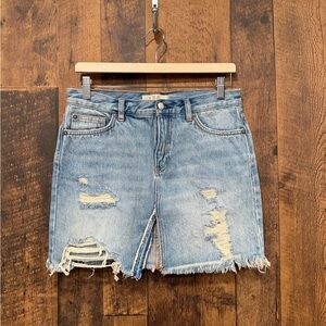 Free People We The Free relaxed & destroyed distressed denim mini skirt 26 EUC